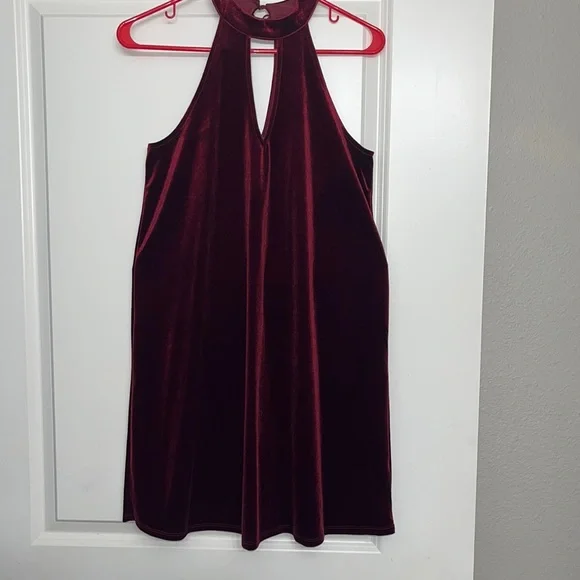 burgundy mid length dress Velvet Off Shoulder Midi Dress main image 1